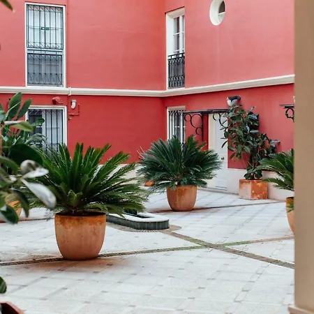 Wide With Terrace- 2bd 1bth- Santa Cruz *
